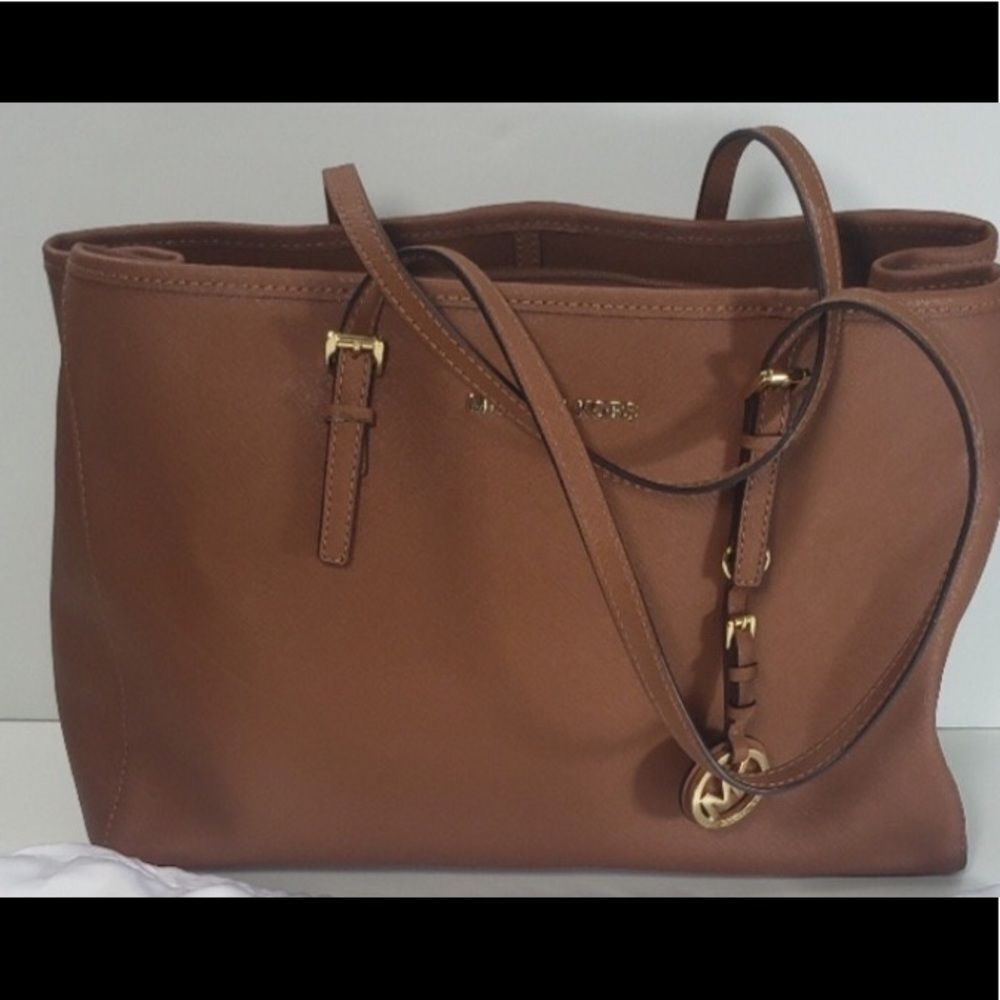 Michael Kors Jet Set travel tote bag - Picture 7 of 15